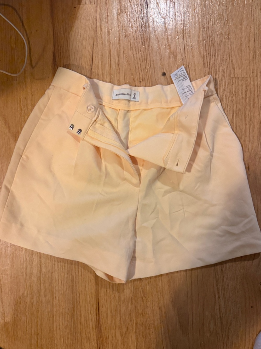 Abercrombie & Fitch Pale Yellow High-Waist Tailored Shorts